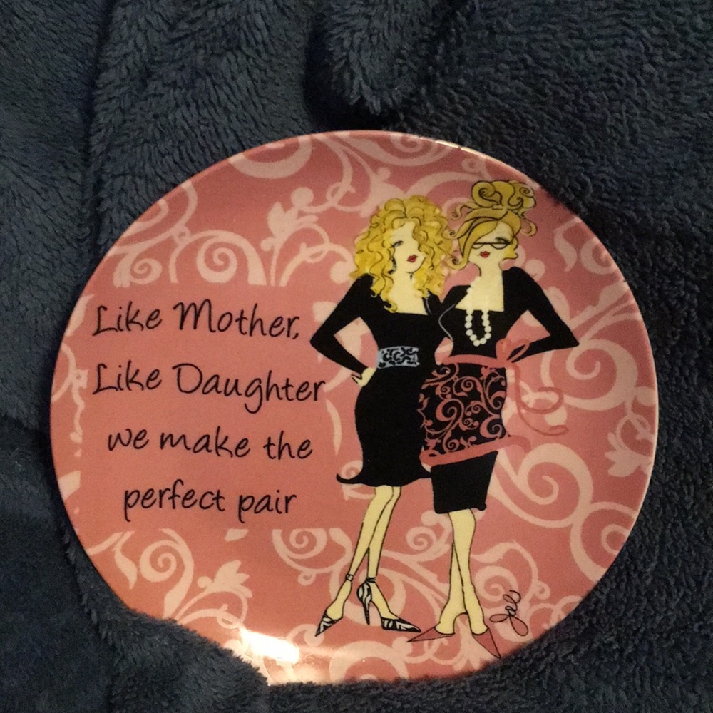 Mother daughter decorative plate